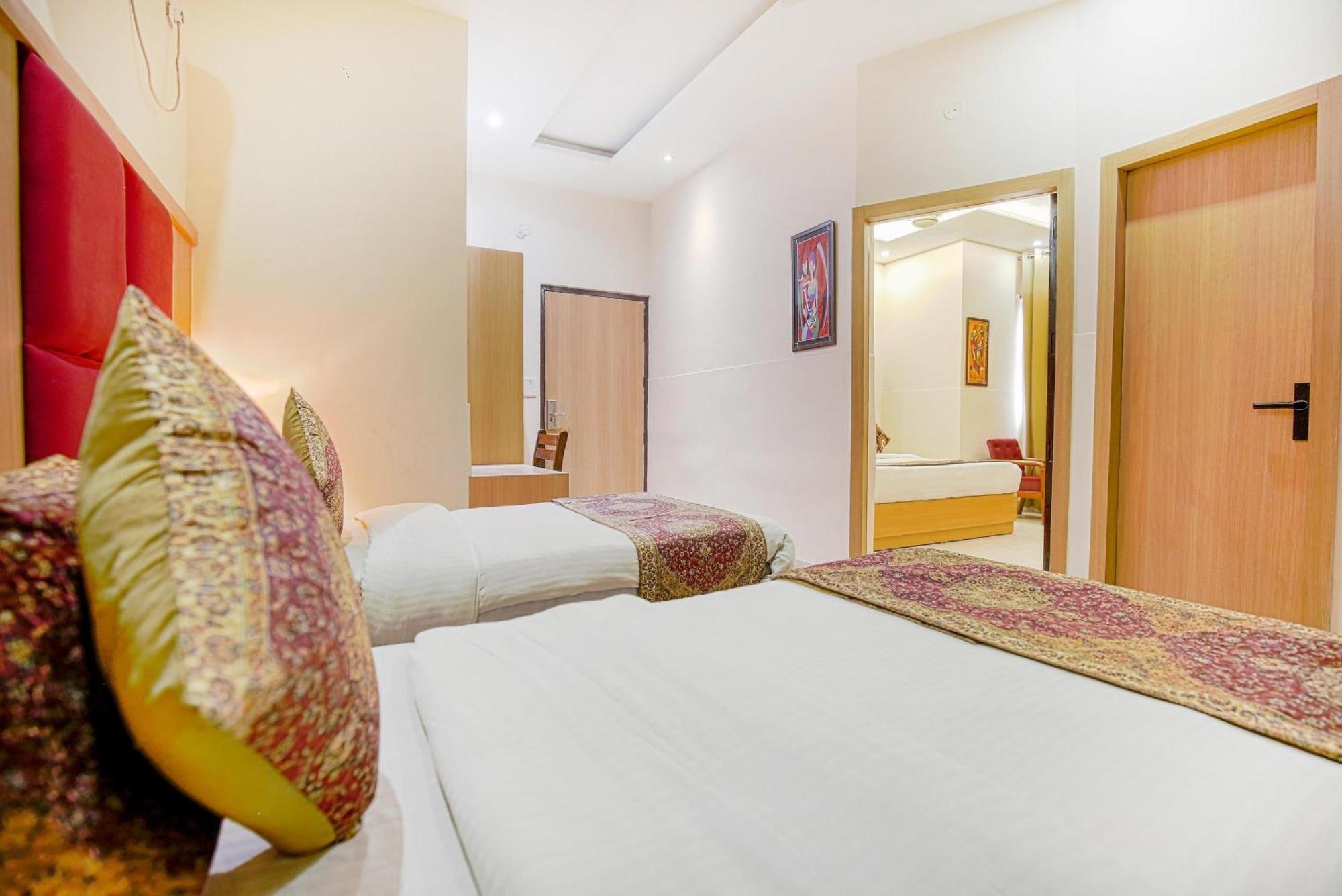 Hotel Ricky By Sahibs Group Amritsar Buitenkant foto